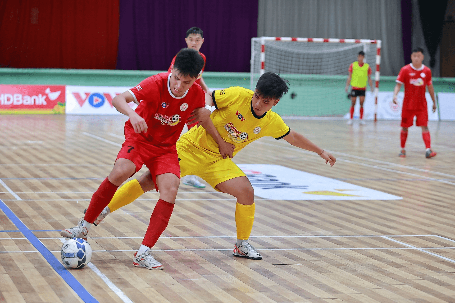 Hấp dẫn vòng bán kết Giải futsal sinh viên khu vực Hà Nội