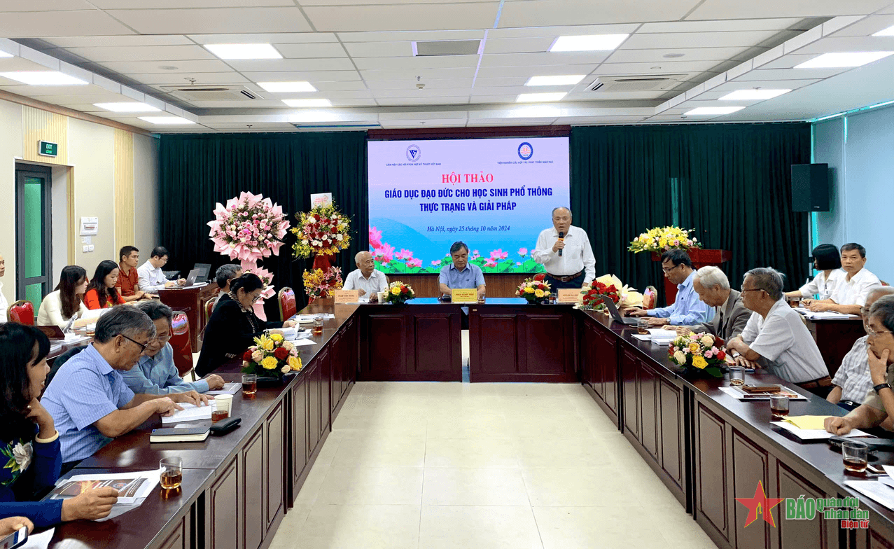 Chú trọng giáo dục đạo đức cho học sinh phổ thông