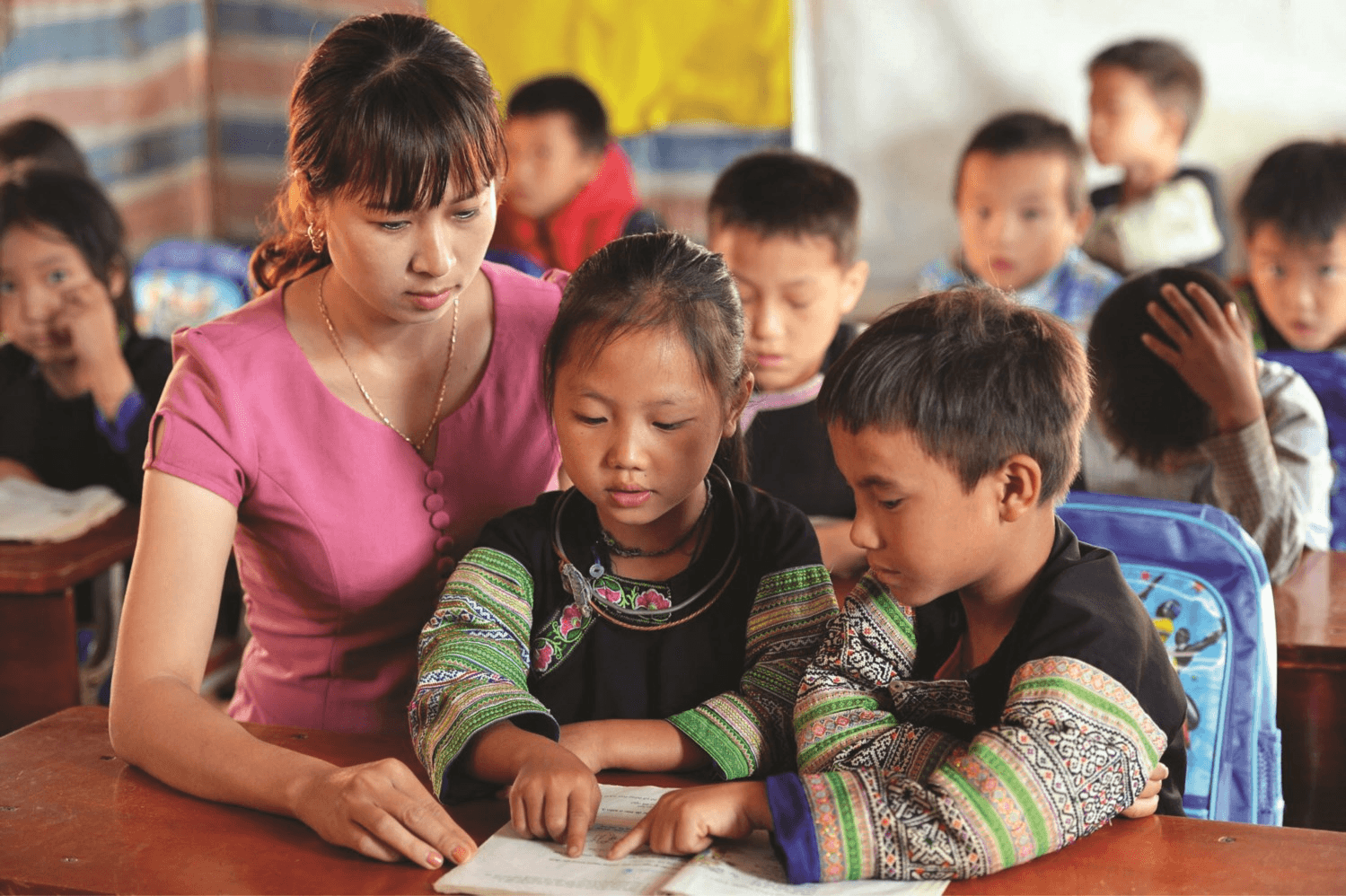 Hỏi - Đáp pháp luật: Hoạt động dạy và học tiếng Việt cho trẻ là người dân tộc thiểu số cần đáp ứng những yêu cầu nào?