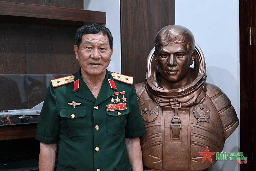 Trung tướng phi công Phạm Tuân và những kỷ niệm với nước Nga
