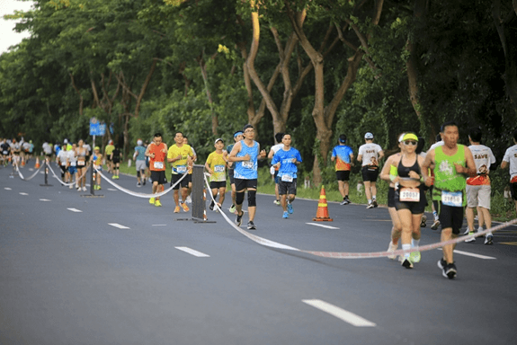 400 HDBank Runners tỏa sáng trên "đường đua xanh" Green Cần Giờ