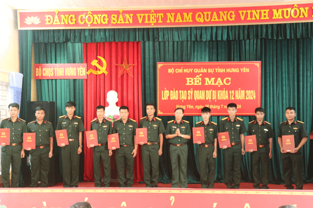 Bộ Giáo dục và Đào tạo: Hơn 700 sinh viên tốt nghiệp đại học được đào tạo sĩ quan dự bị