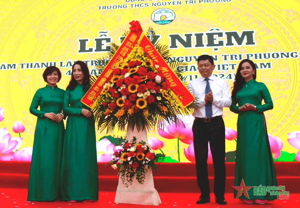 Trường THCS Nguyễn Tri Phương kỷ niệm 10 năm thành lập