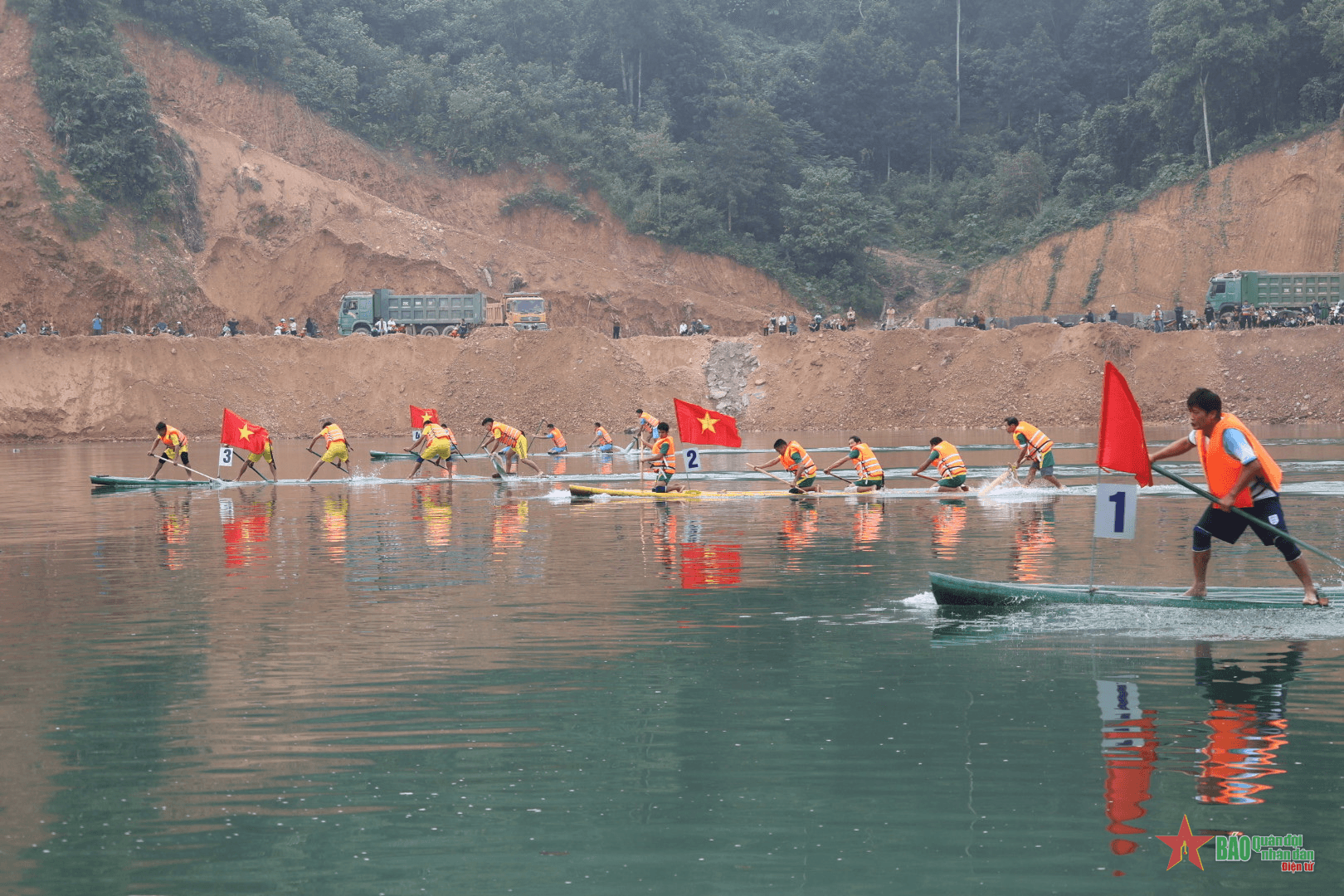 Sôi nổi Lễ hội đua mảng huyện Bắc Mê năm 2024