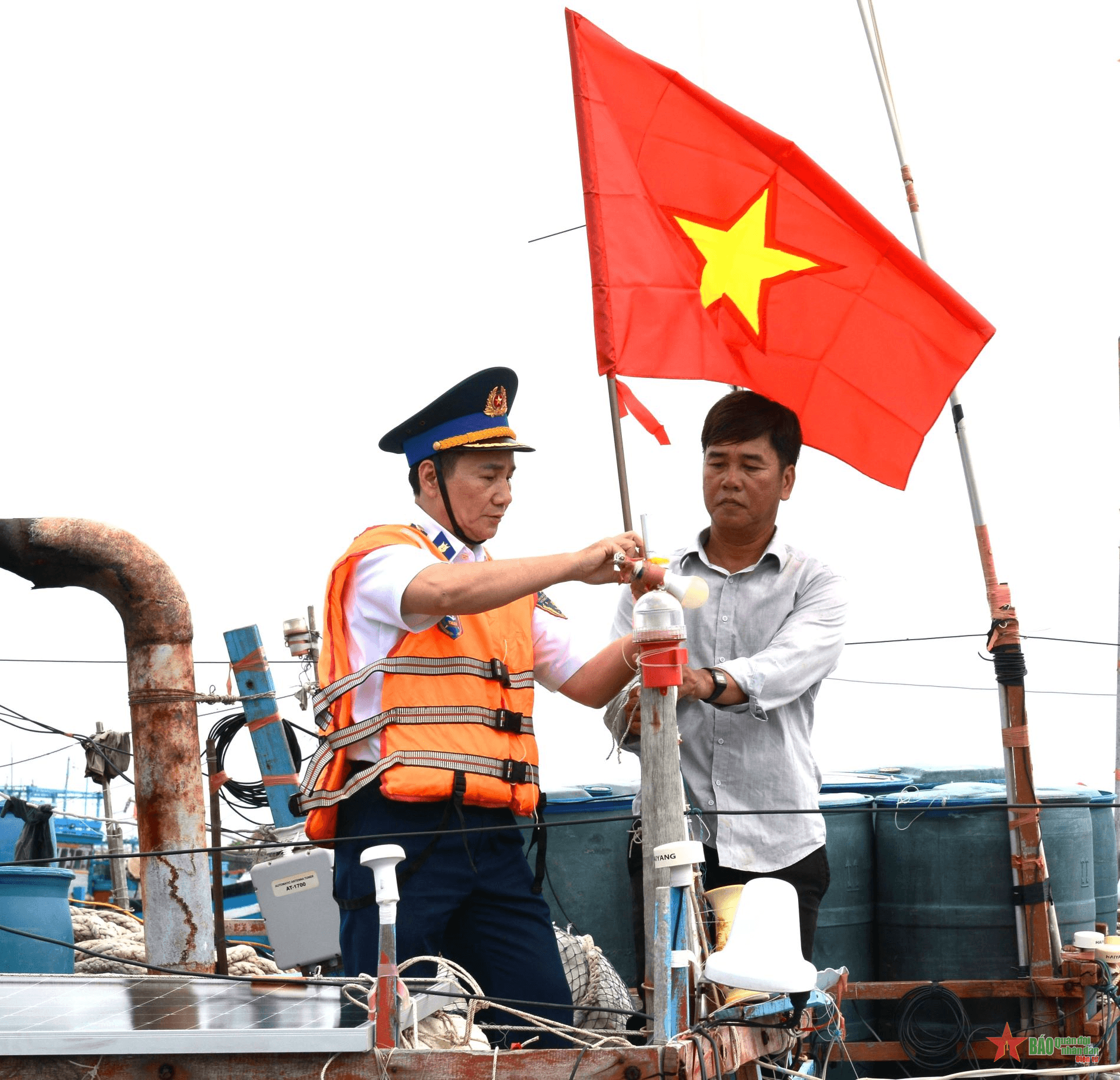 Nghĩa tình người chiến sĩ Cảnh sát biển