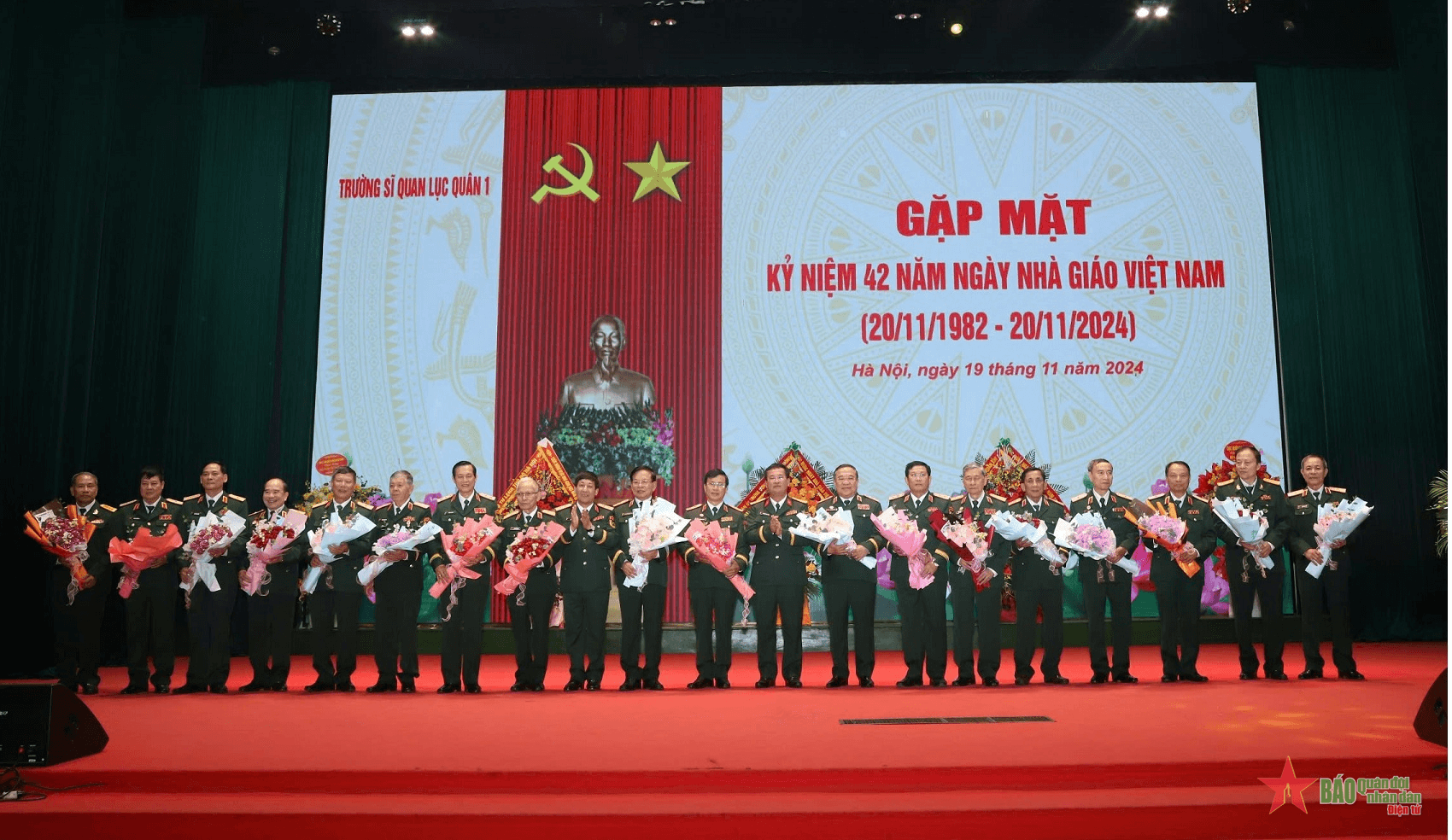 Trường Sĩ quan Lục quân 1 gặp mặt nhân Ngày Nhà giáo Việt Nam