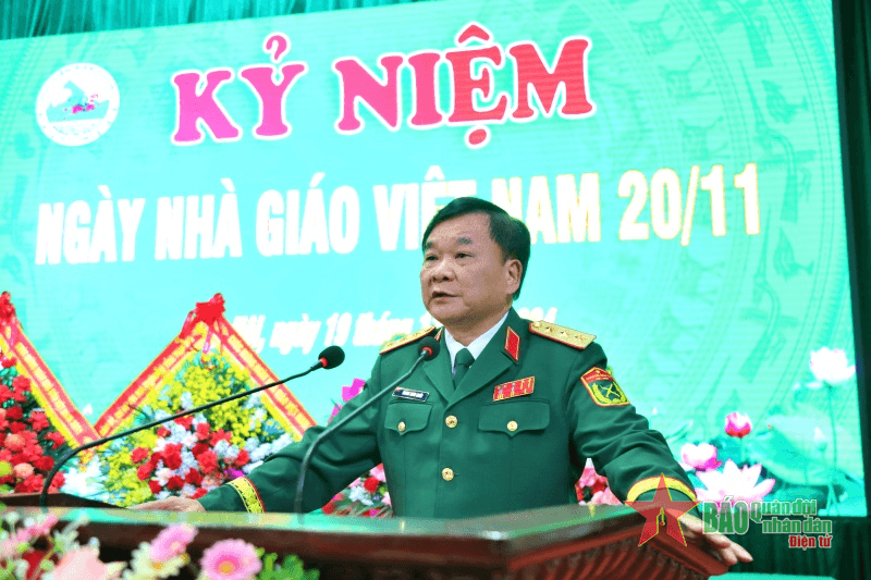 Thượng tướng Hoàng Xuân Chiến chúc mừng Học viện Biên phòng nhân Ngày Nhà giáo Việt Nam
