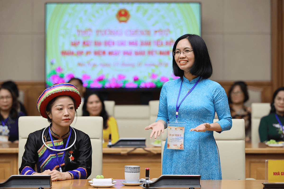 Tiến sĩ Bùi Thị Loan: Tấm gương sáng trong giáo dục hiện đại