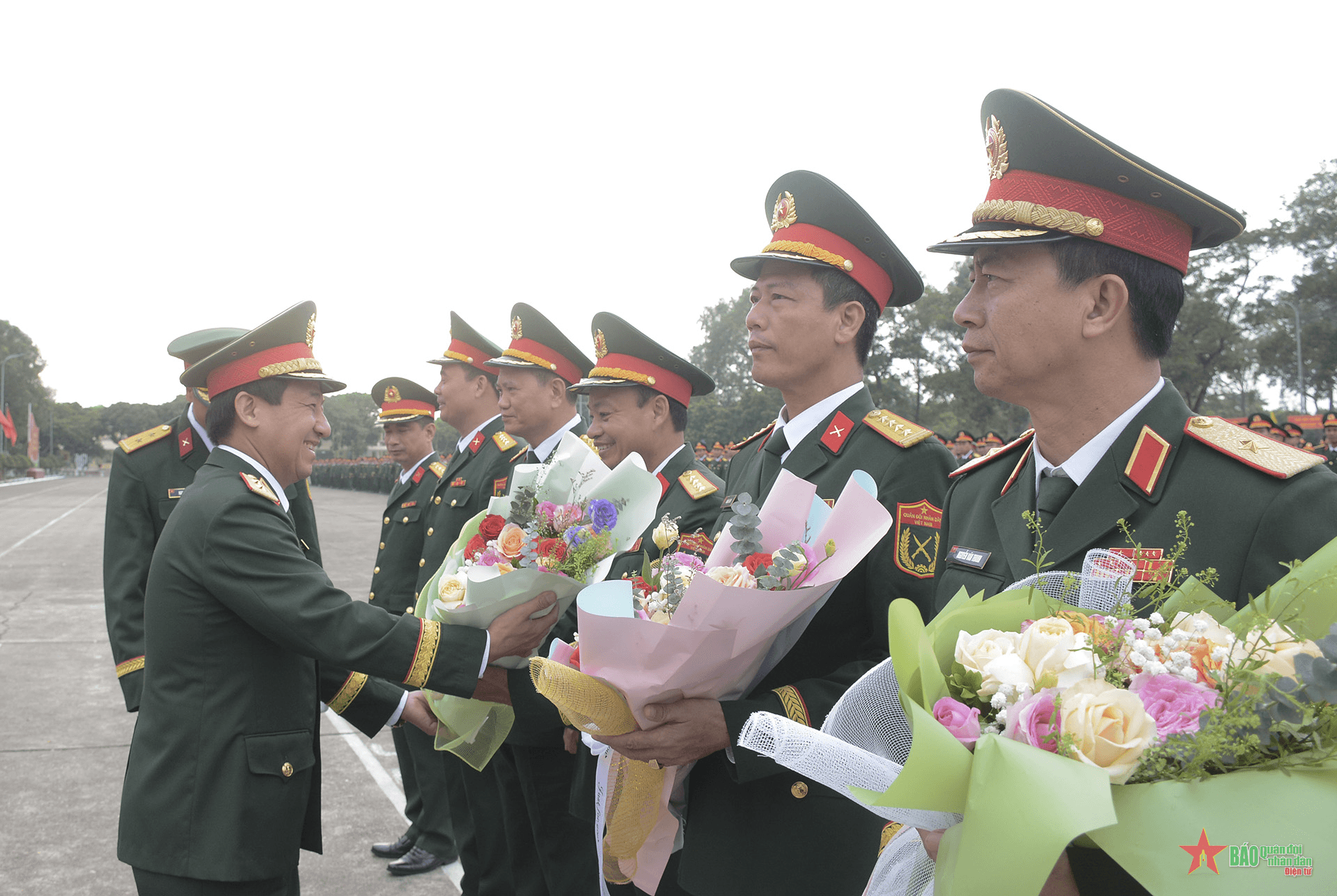 Trường Sĩ quan Lục quân 1 gặp mặt giảng viên, học viên nhân dịp kỷ niệm Ngày Nhà giáo Việt Nam