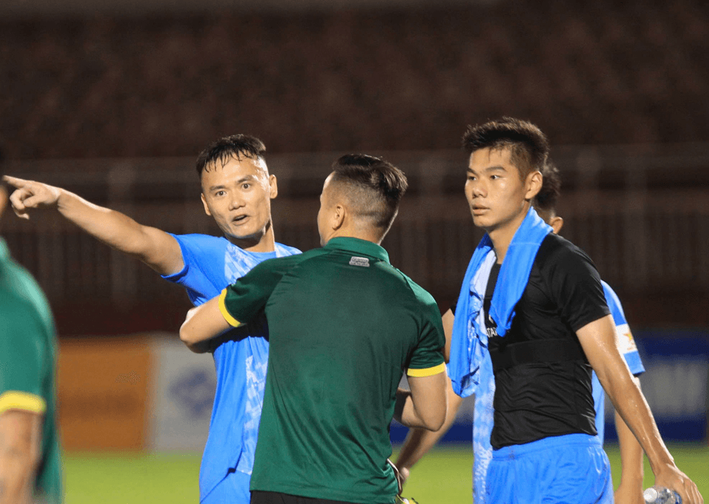 Bài học sau vụ ẩu đả