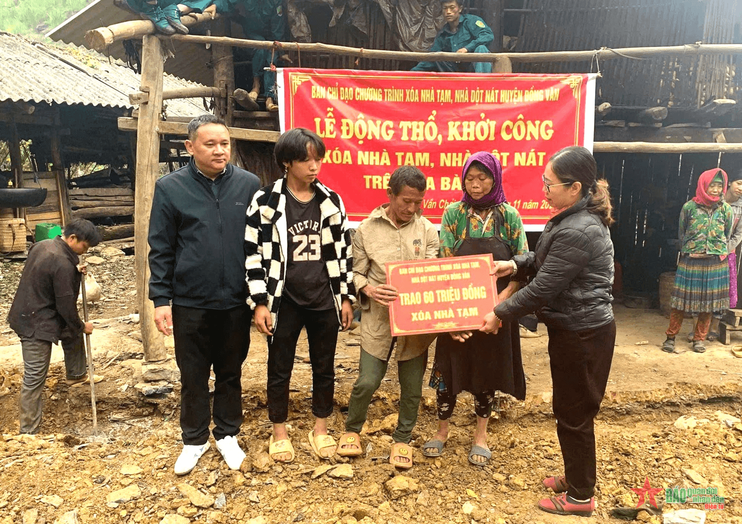 Nỗ lực xóa nhà tạm, nhà dột nát để nhân dân đón Tết Nguyên đán