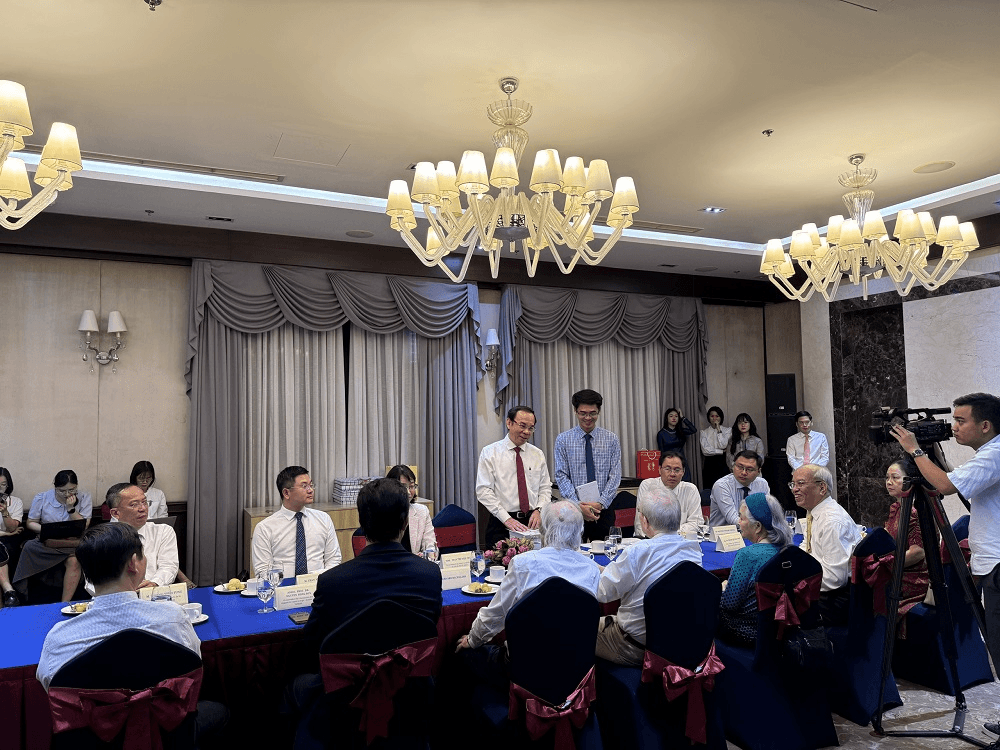 Hành trình của lá cờ đặc biệt - Bài 2: Những giây phút “thót tim”