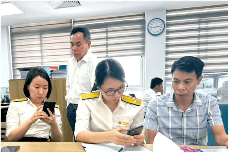 Huyện Gia Lâm đẩy mạnh tuyên truyền sử dụng eTax Mobile
