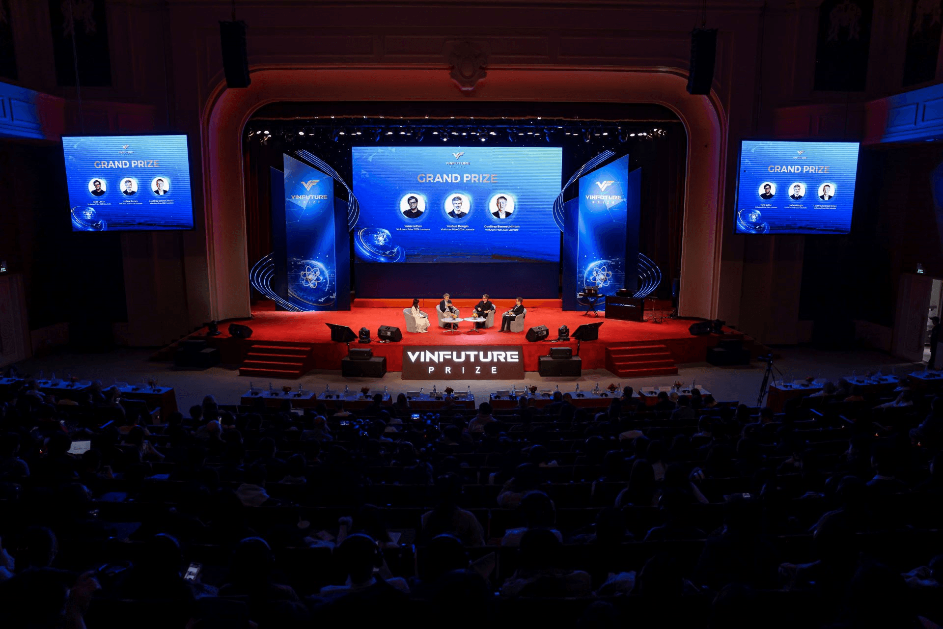 Hành trình từ ý tưởng đến khoảnh khắc vinh danh của những chủ nhân Giải thưởng VinFuture 2024