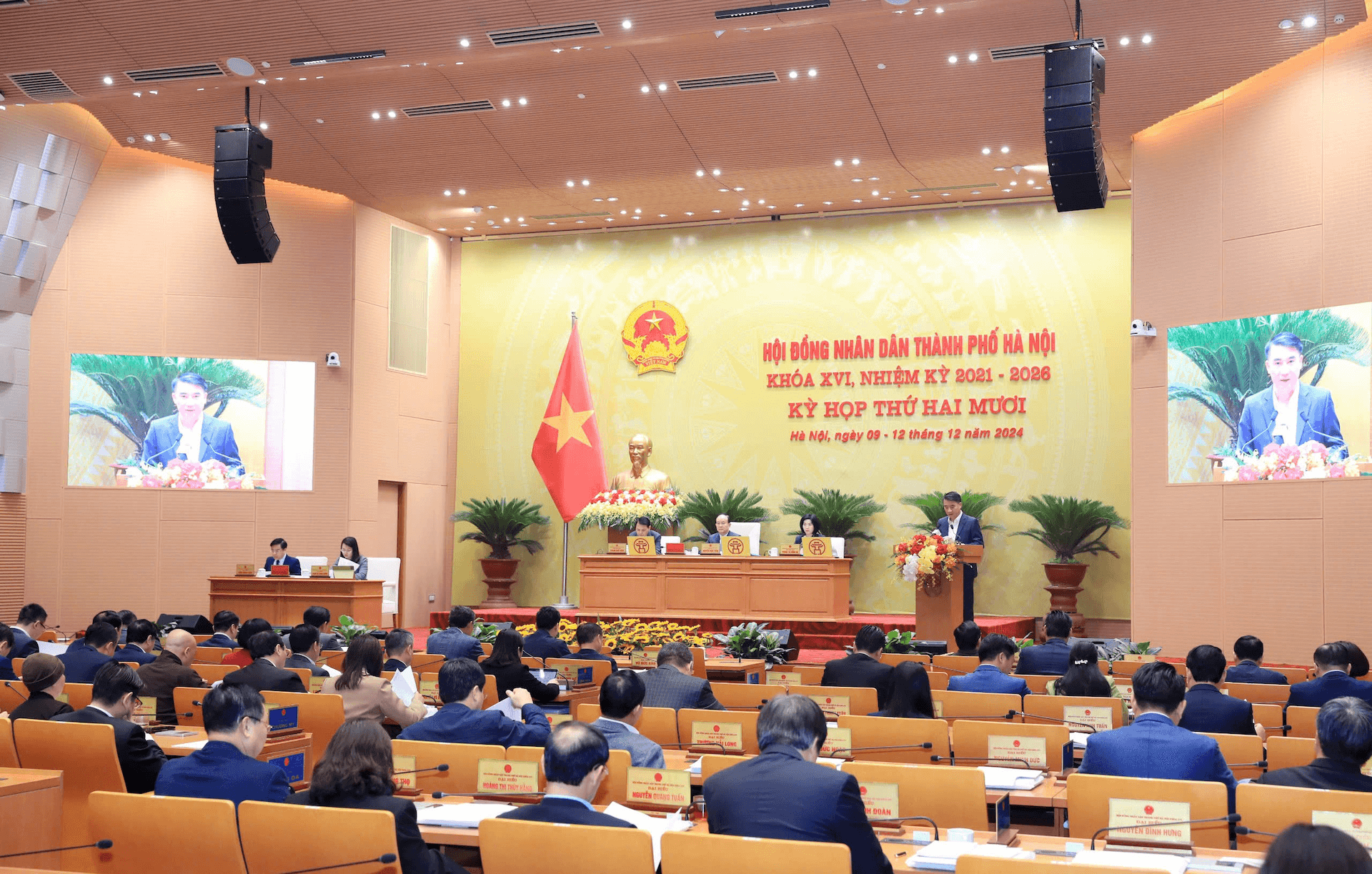 Hà Nội: Quy định mức tiền thưởng đối với học sinh đạt thành tích cao