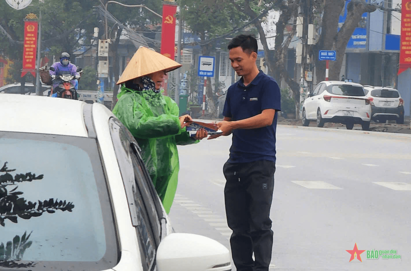 Giá vé xem trận Việt Nam - Indonesia bị đẩy lên gấp 3 lần