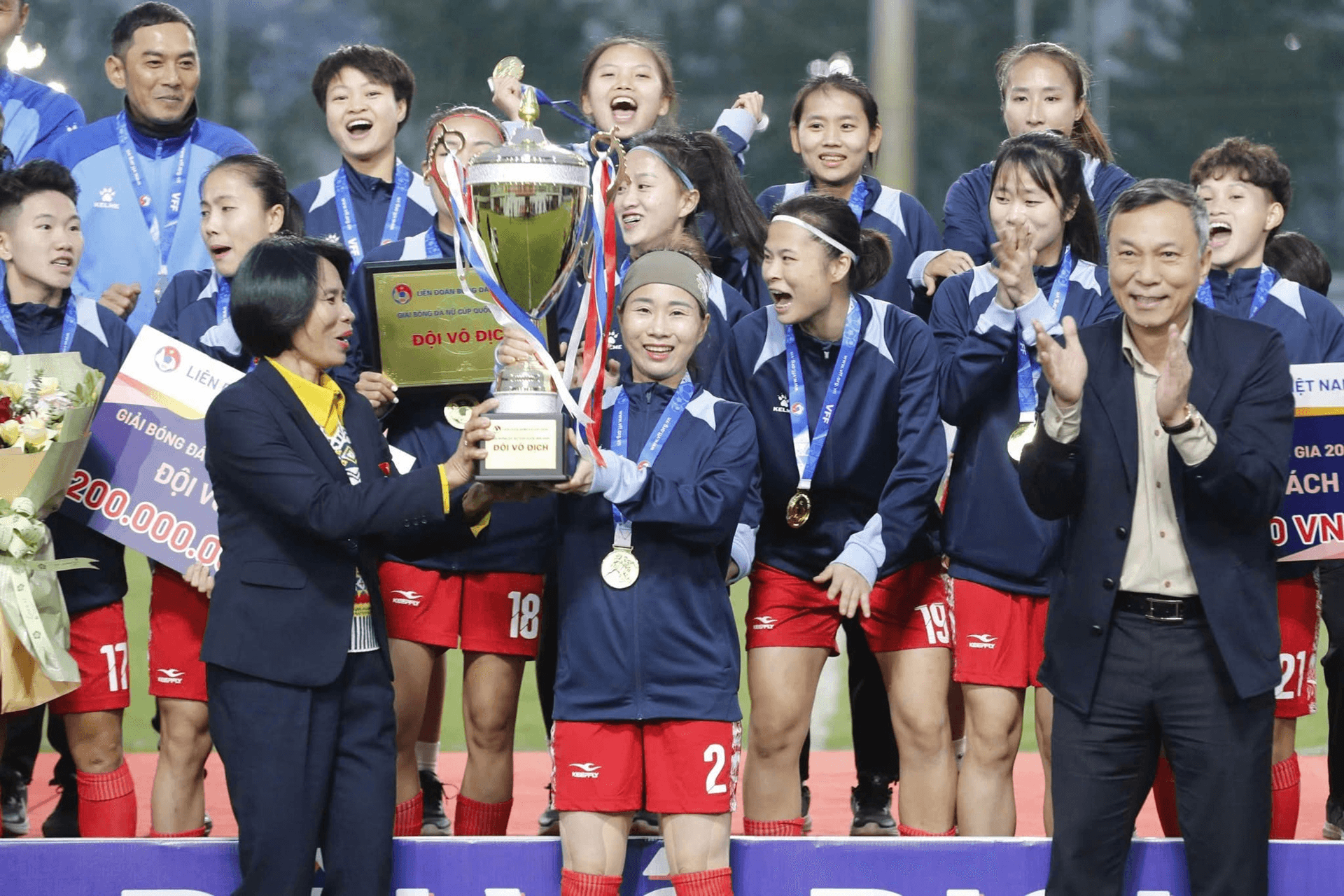 Câu lạc bộ nữ Than khoáng sản Việt Nam đoạt Cúp Quốc gia 2024