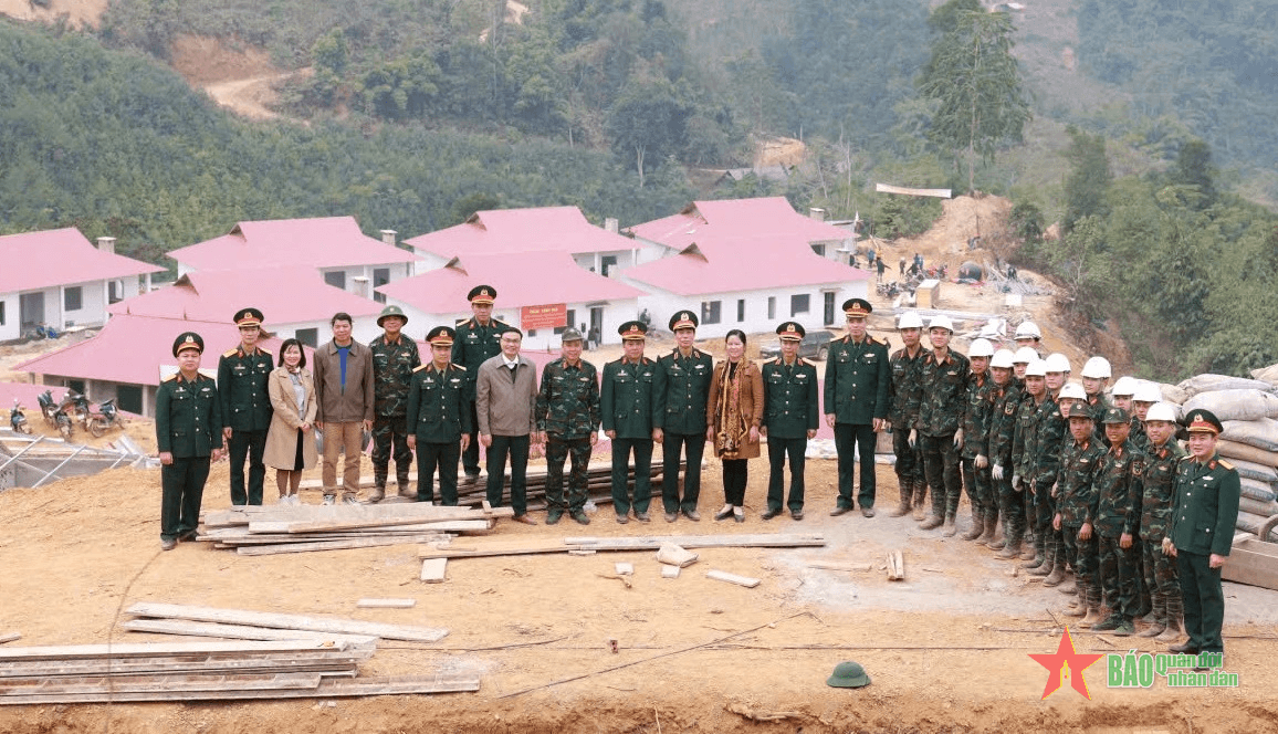 Học viện Hậu cần: Đến với nhân dân bằng tình thương, trách nhiệm