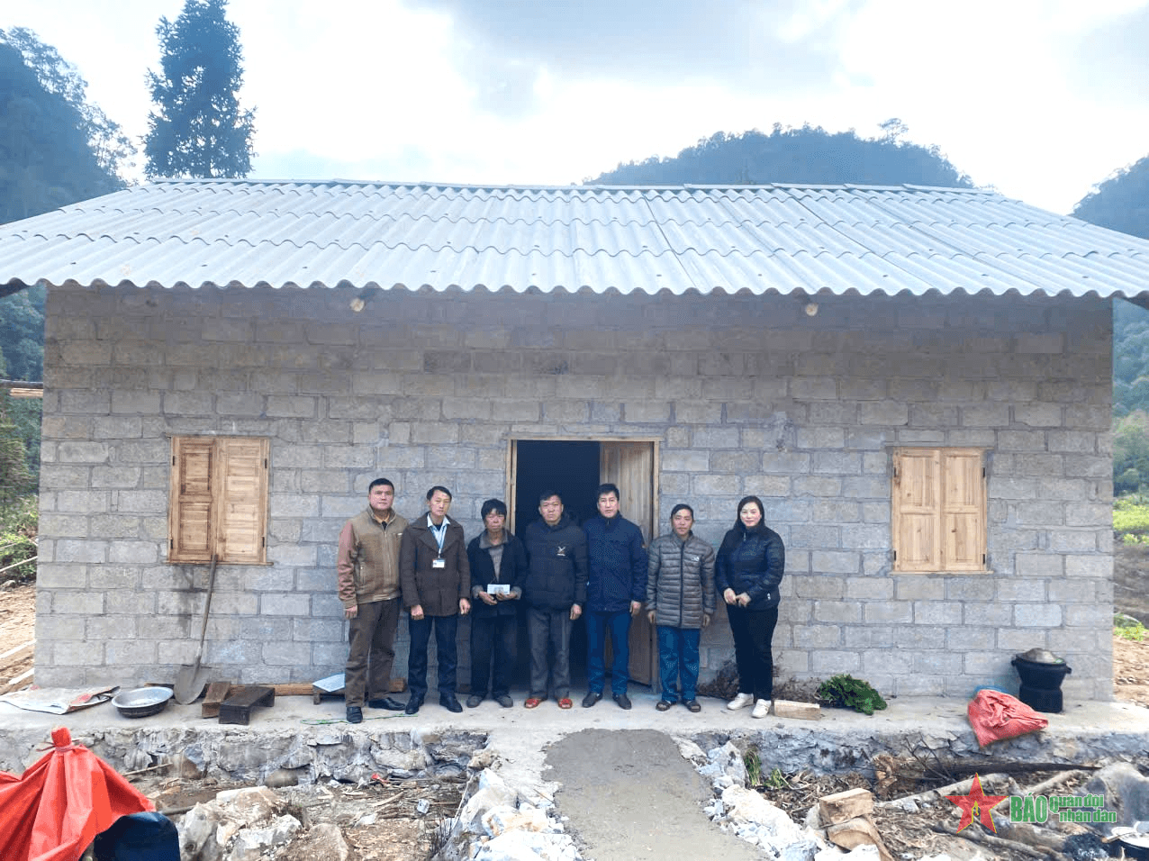 Vùng cao Mèo Vạc nỗ lực mang mái ấm đến với hộ nghèo dịp tết