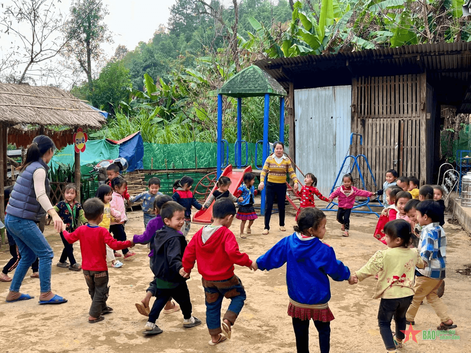 “Con chữ” nơi vùng khó Háng Á