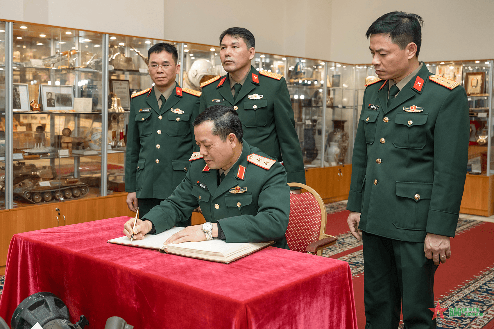 Đoàn công tác Học viện Chính trị thăm và làm việc tại Liên bang Nga