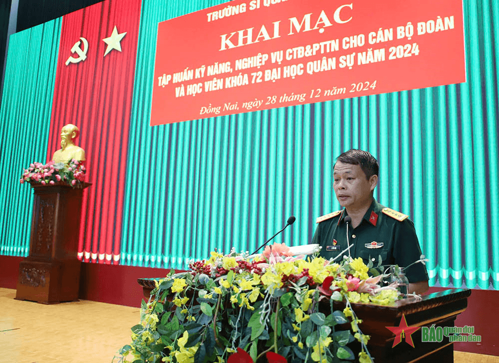 Trường Sĩ quan Lục quân 2 tập huấn kỹ năng công tác đoàn