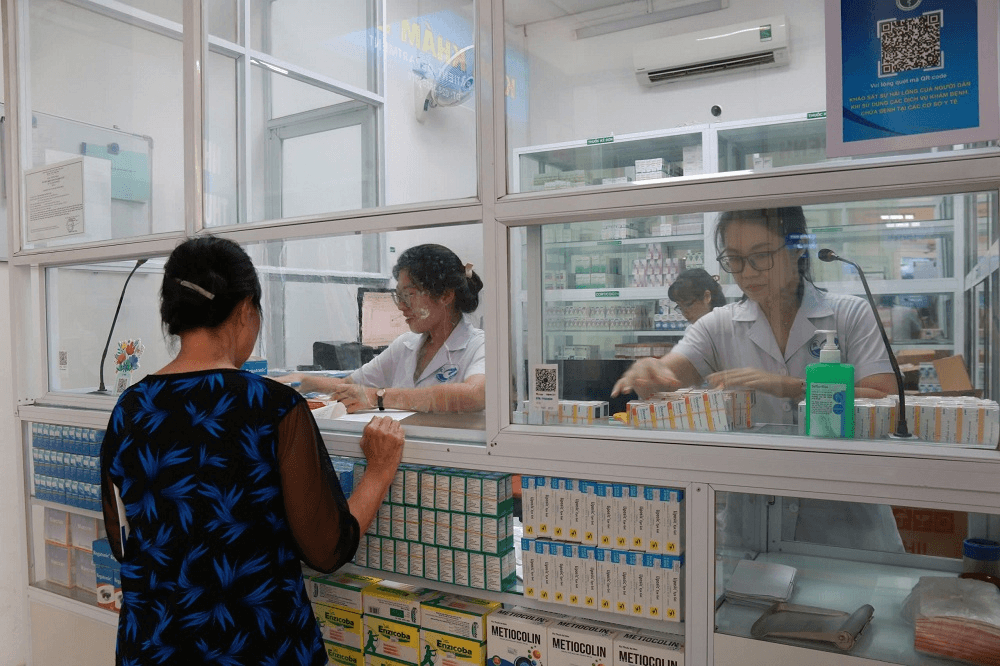Sở Y tế Hà Nội: Công bố 143 điểm trực bán lẻ thuốc phục vụ người dân trong dịp Tết năm 2025