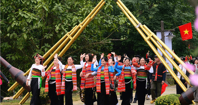 Vui Tết cổ truyền chủ đề “Xuân về trên bản làng” cùng đồng bào các dân tộc