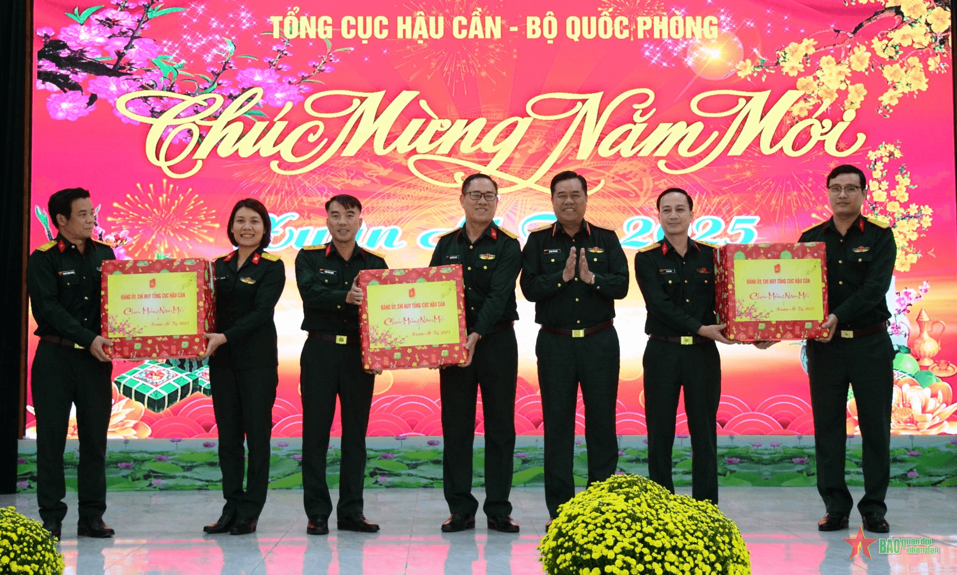 Tổng cục Hậu cần thăm, chúc Tết các đơn vị trực thuộc tại Đà Nẵng