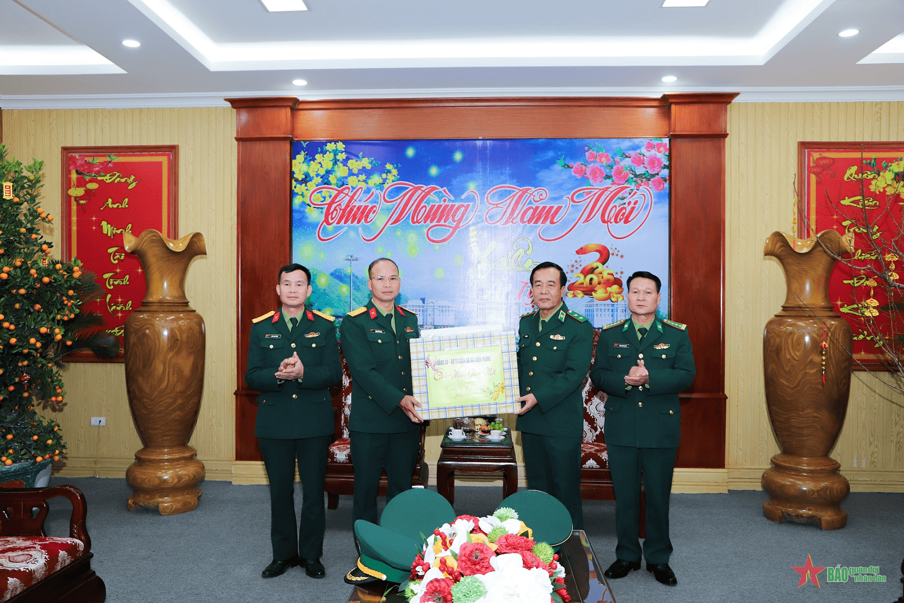 Tư lệnh Bộ đội Biên phòng chúc Tết lực lượng Quân sự, Công an tỉnh Lai Châu