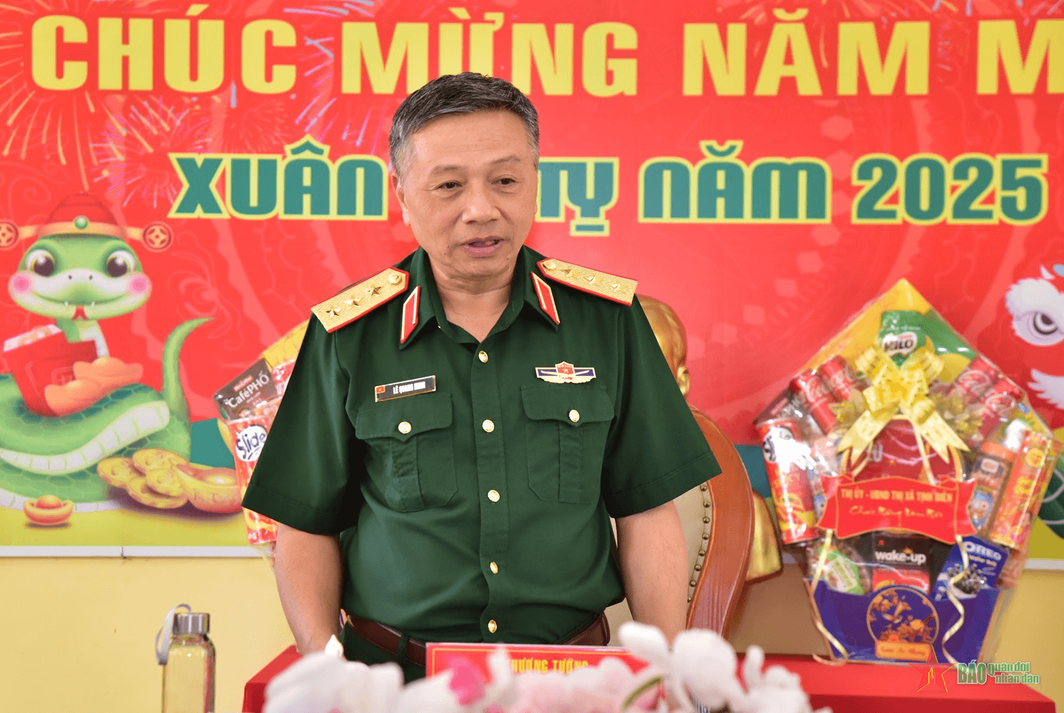 Thượng tướng Lê Quang Minh thăm, kiểm tra, chúc Tết một số đơn vị trên địa bàn Quân khu 9