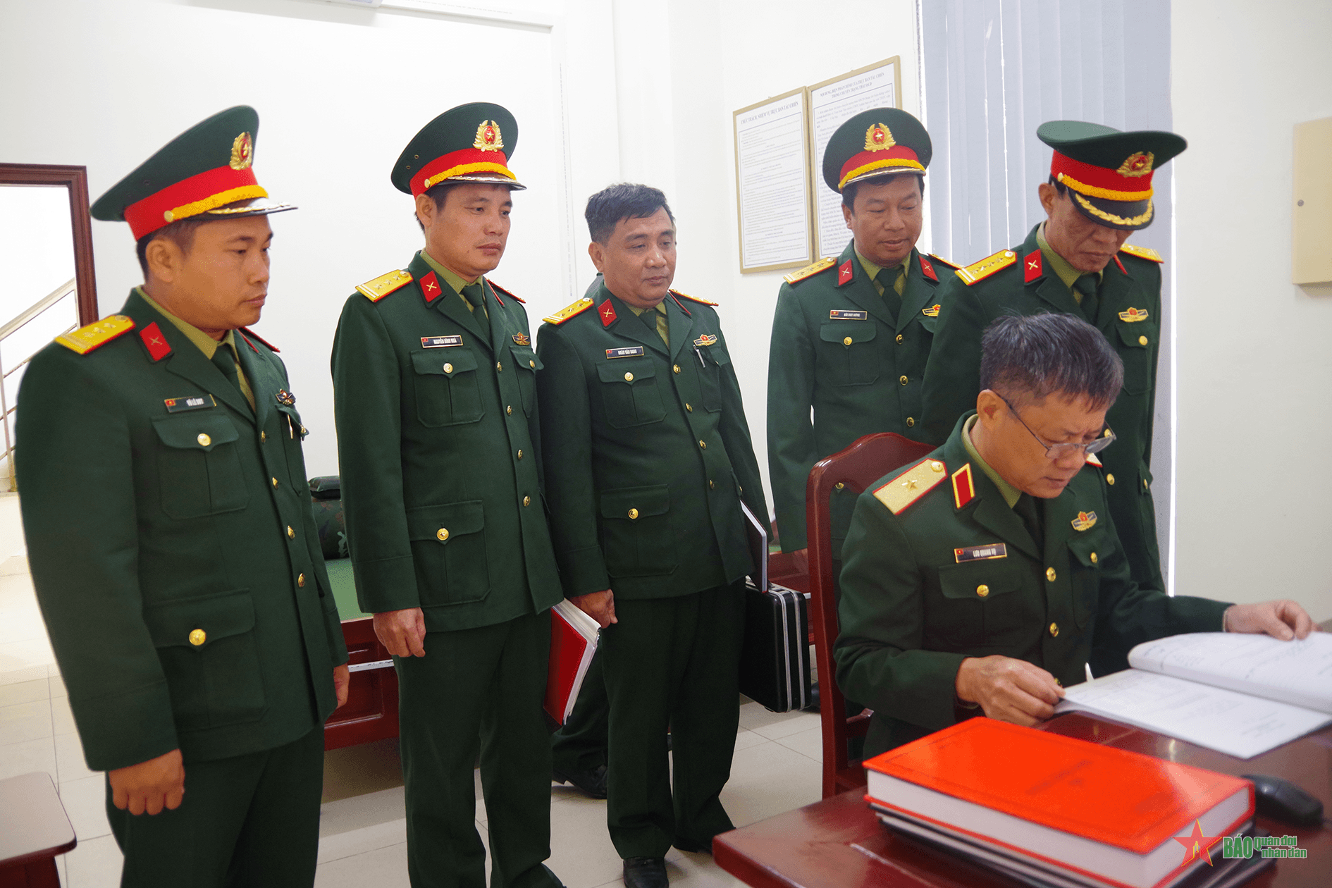 Bộ Tổng Tham mưu kiểm tra sẵn sàng chiến đấu tại Bộ CHQS tỉnh Hải Dương