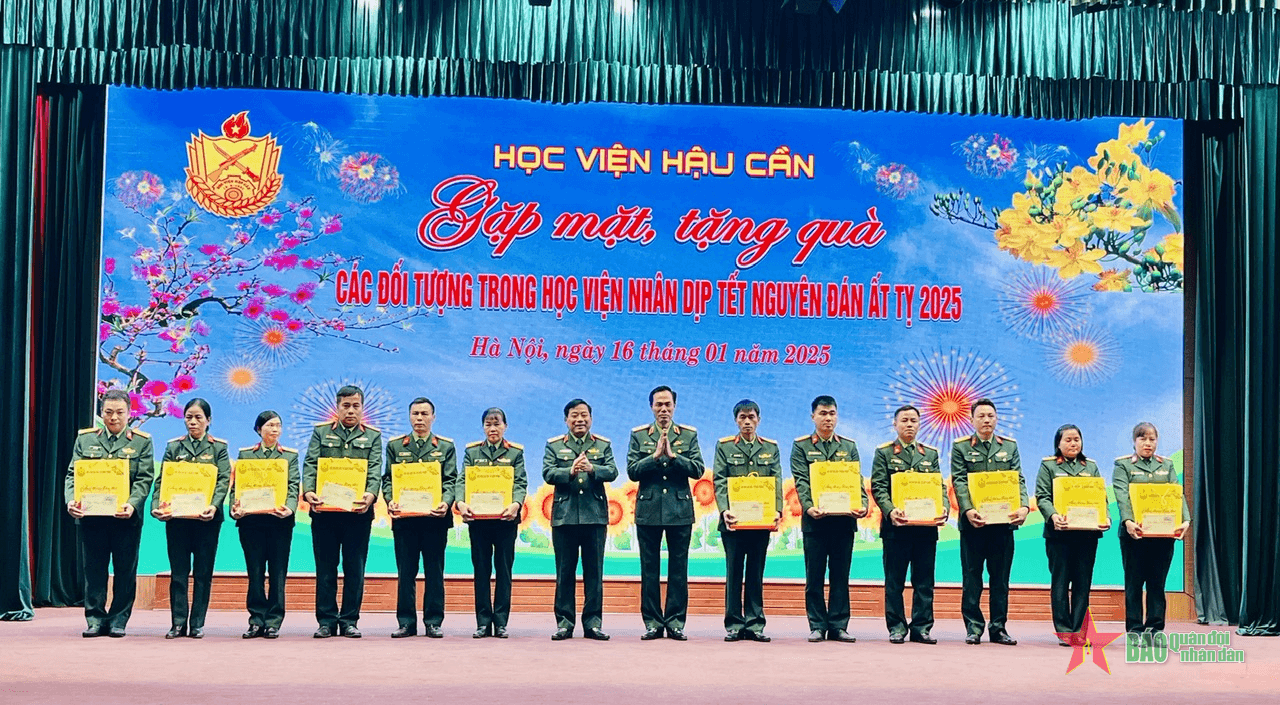 Học viện Hậu cần chăm lo, quan tâm đến đối tượng chính sách, quân nhân có hoàn cảnh khó khăn