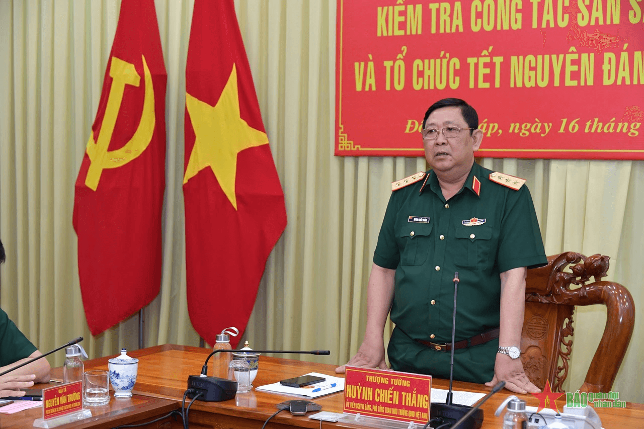 Thượng tướng Huỳnh Chiến Thắng kiểm tra công tác sẵn sàng chiến đấu một số đơn vị Quân khu 9