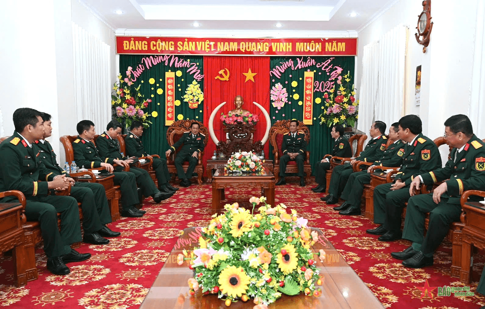 Thượng tướng Võ Minh Lương thăm, chúc Tết các đơn vị trên địa bàn tỉnh Bến Tre