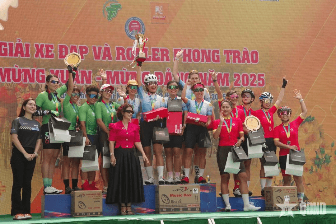 Sôi nổi Giải đua xe đạp và Roller phong trào "Mừng Xuân - Mừng Đảng" năm 2025