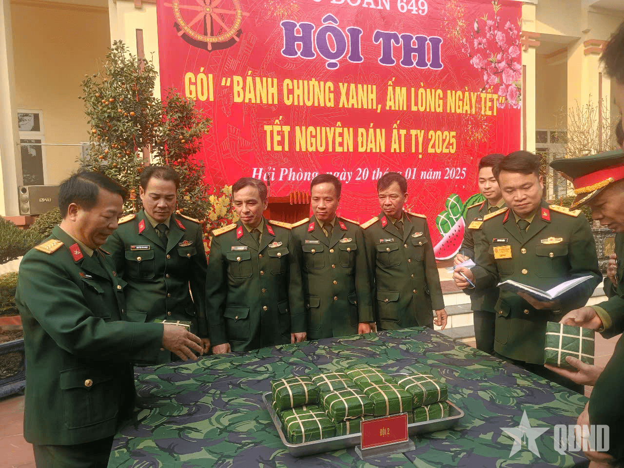 Lữ đoàn 649 tổ chức Hội thi “Gói bánh chưng xanh, ấm lòng ngày Tết”