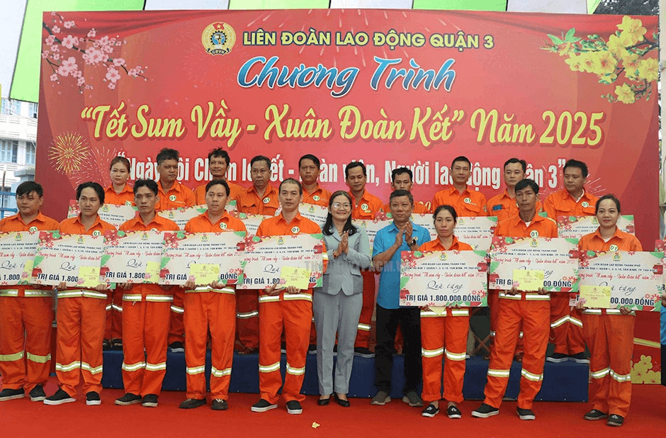 Không để ai không có Tết