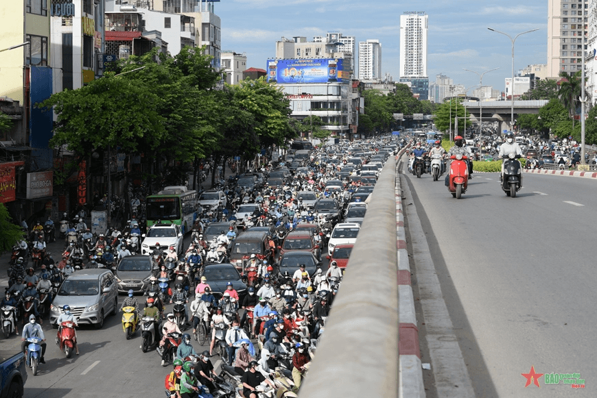 Hà Nội yêu cầu đảm bảo an toàn giao thông cao nhất trong 9 ngày nghỉ Tết Nguyên đán Ất Tỵ