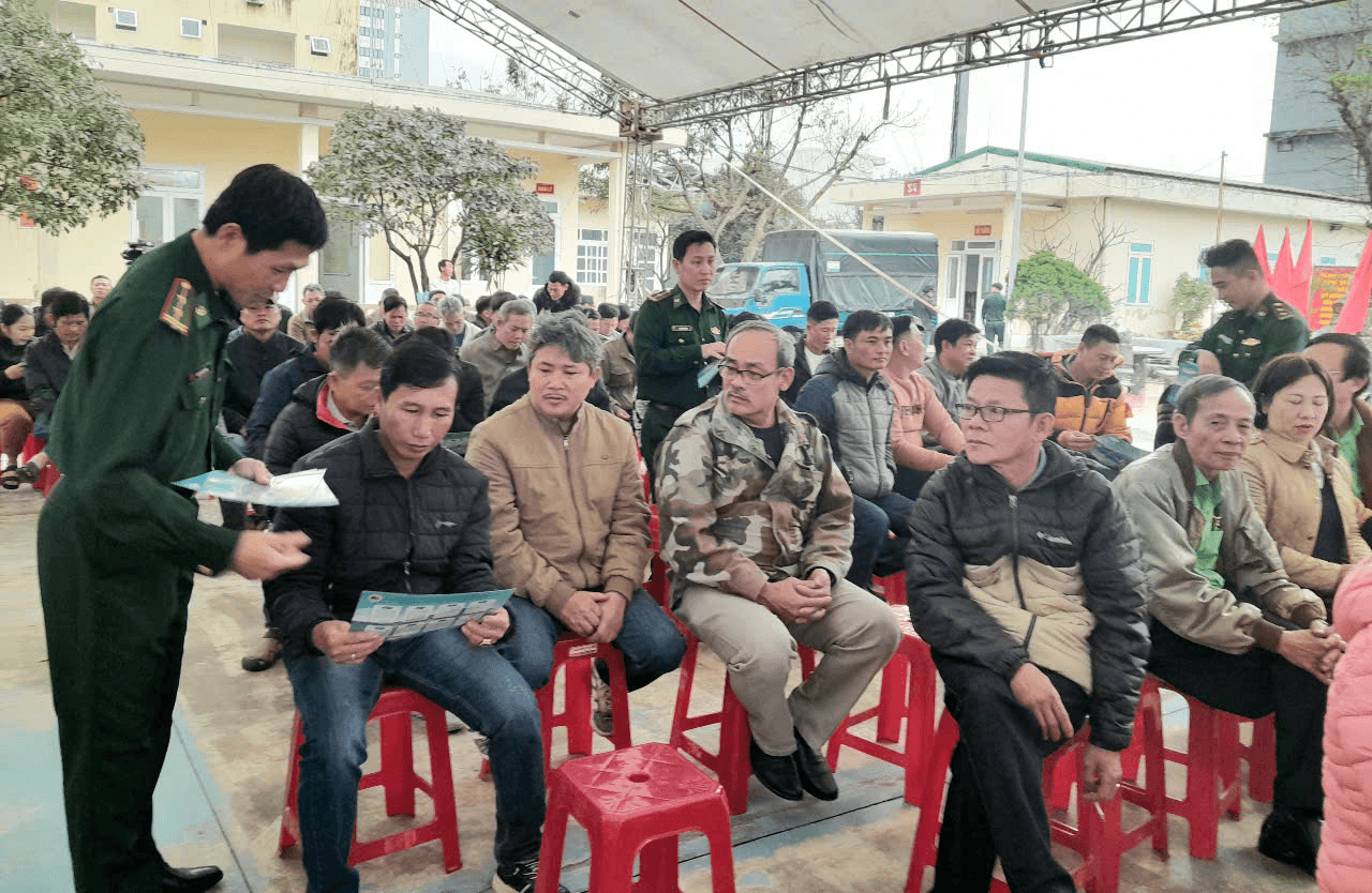 “Ăn Tết cùng ngư dân” trên bán đảo Sơn Trà