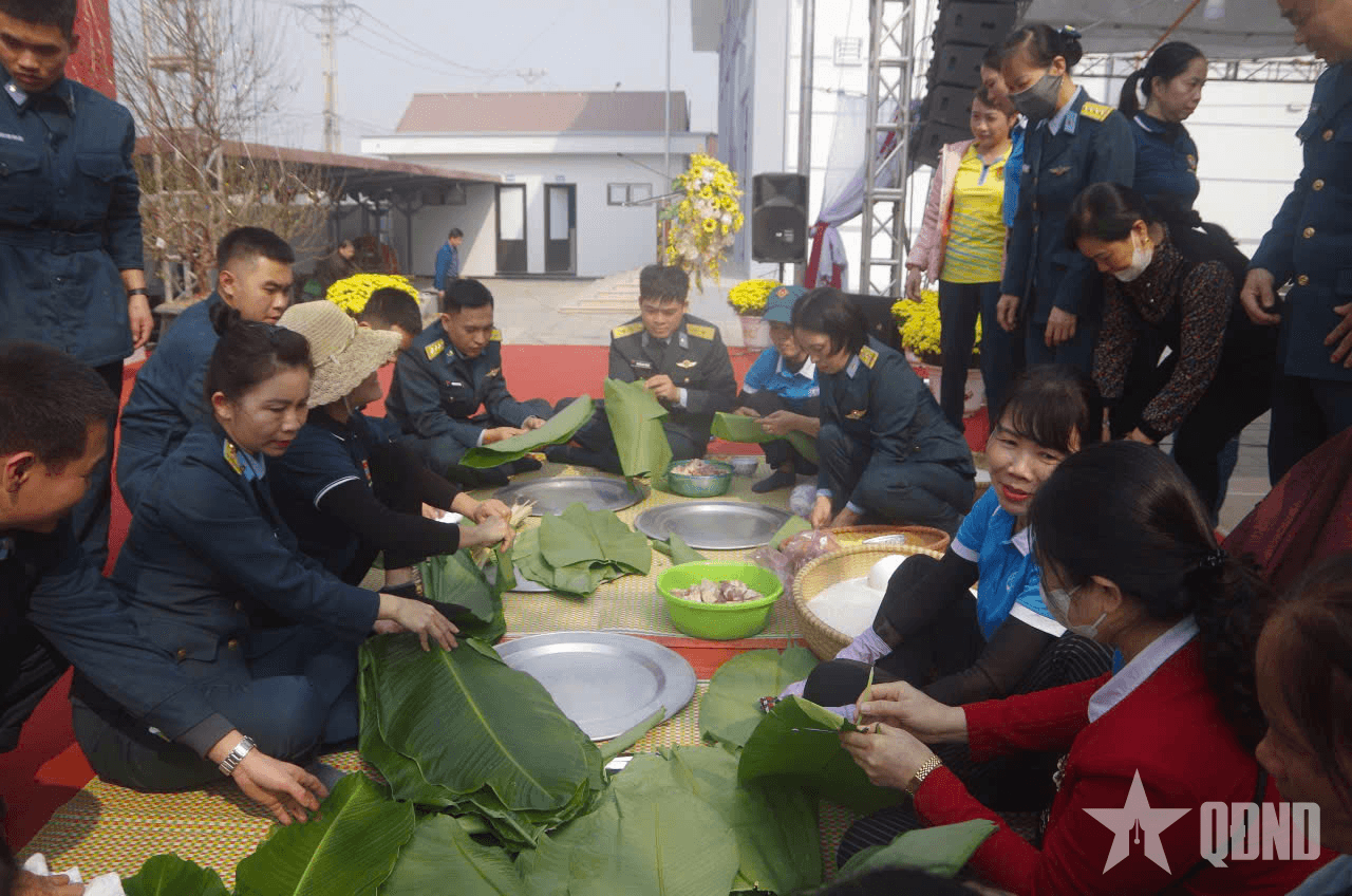 Sôi nổi chuẩn bị đón Tết ở Trung đoàn 236