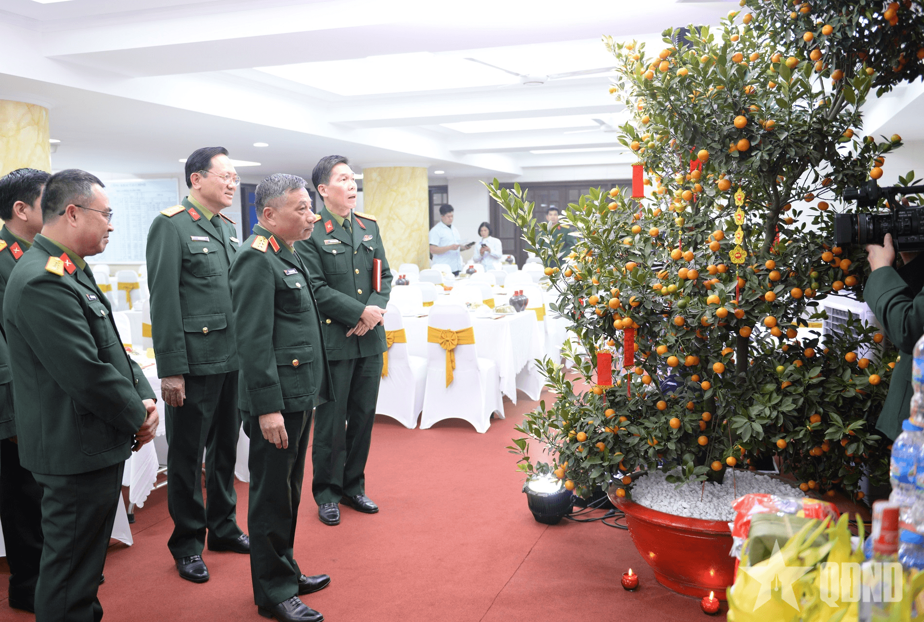 Các cơ quan tổ chức đón Tết sẵn sàng chiến đấu cao, vui tươi, an toàn, tiết kiệm