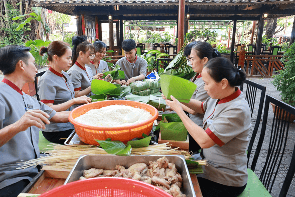 Khánh Hòa: Lễ hội gói 1.000 chiếc bánh chưng đón Tết Ất Tỵ