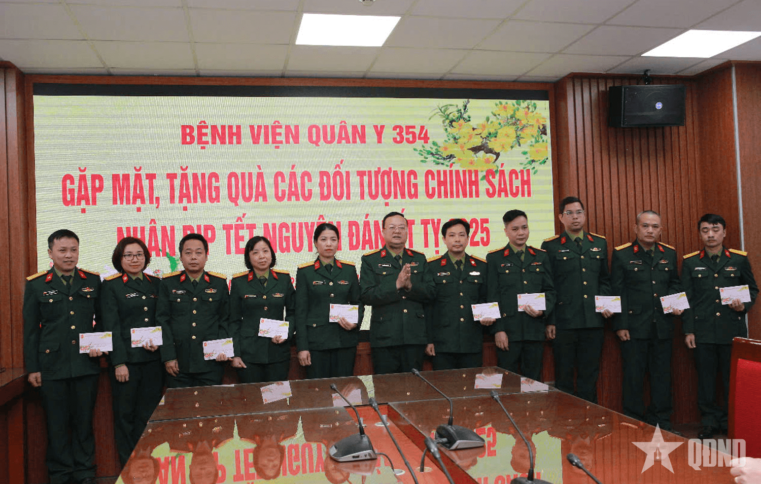 Bệnh viện Quân y 354 tổ chức nhiều hoạt động nhân dịp Tết Nguyên đán