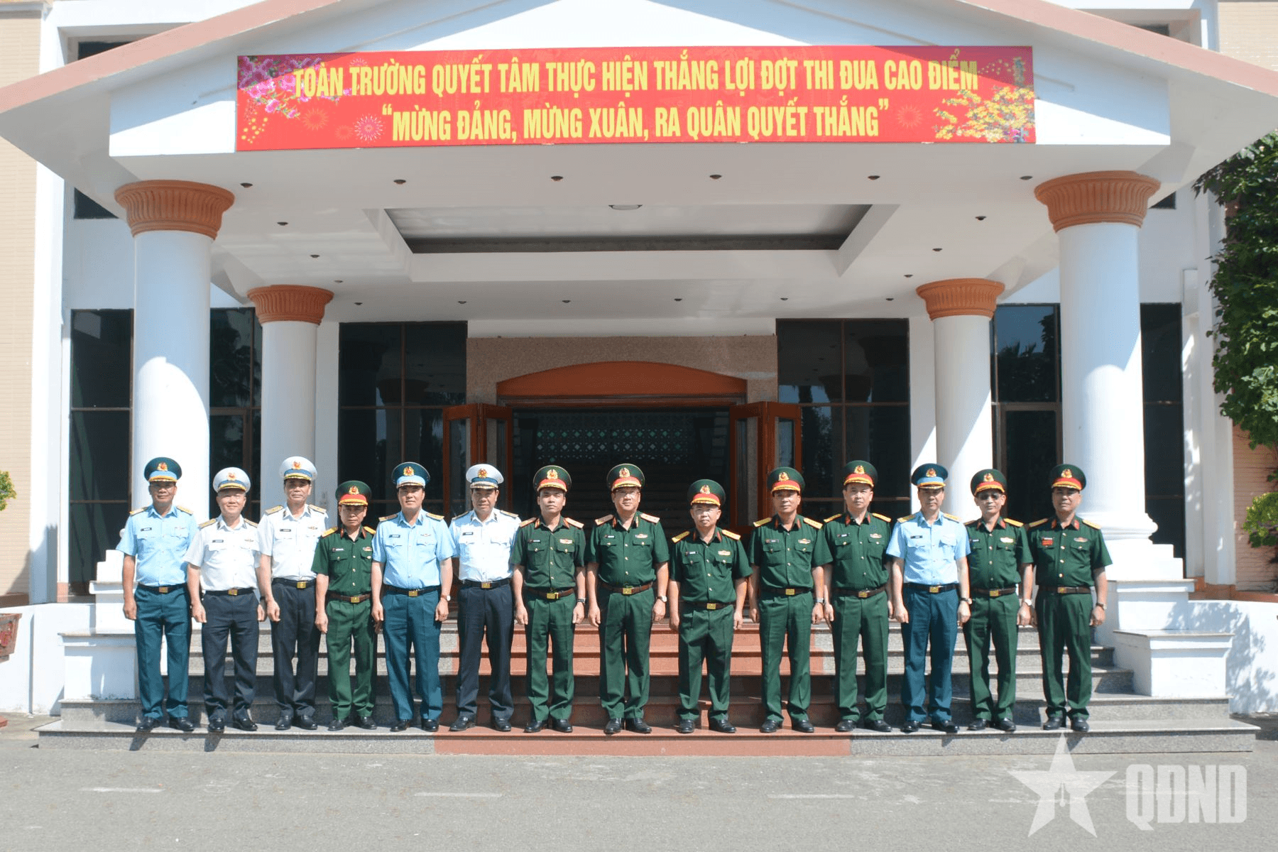 Thượng tướng Phạm Hoài Nam thăm, chúc Tết các nhà trường, đơn vị tại Khánh Hòa