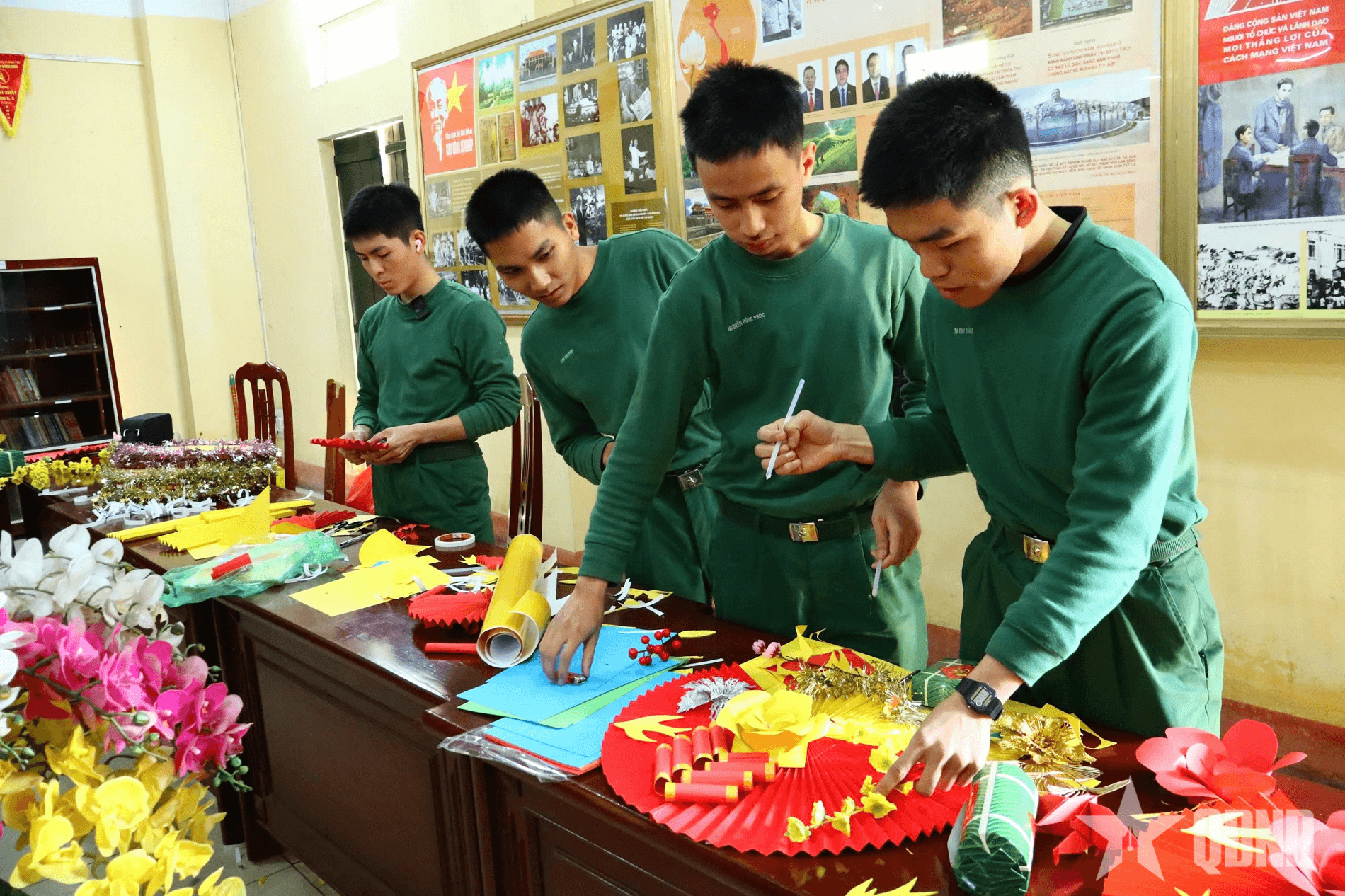 Học viên Trường Sĩ quan Chính trị náo nức đón mùa xuân về