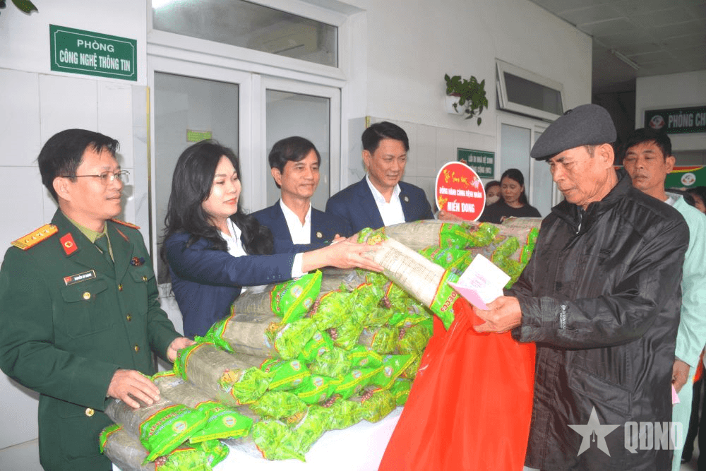Bệnh viện Quân y 4, Quân khu 4 tổ chức “Tết sum vầy - Xuân ơn Đảng”