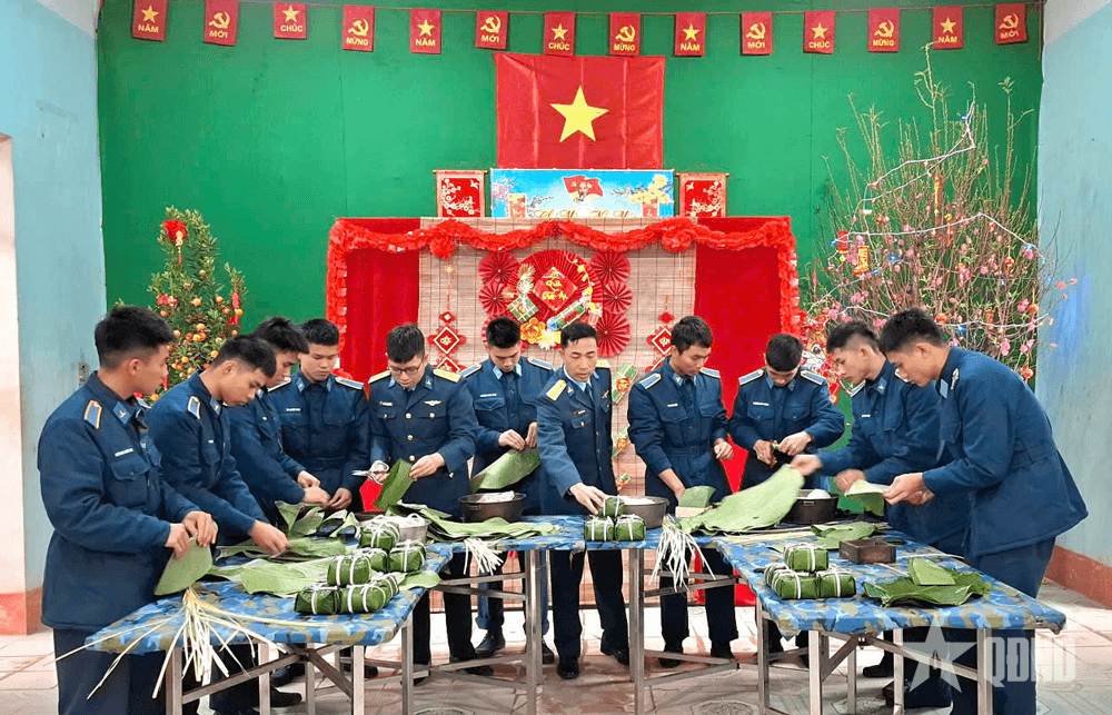 Rộn rã ngày hội “Bánh chưng xanh” tại Học viện Phòng không - Không quân