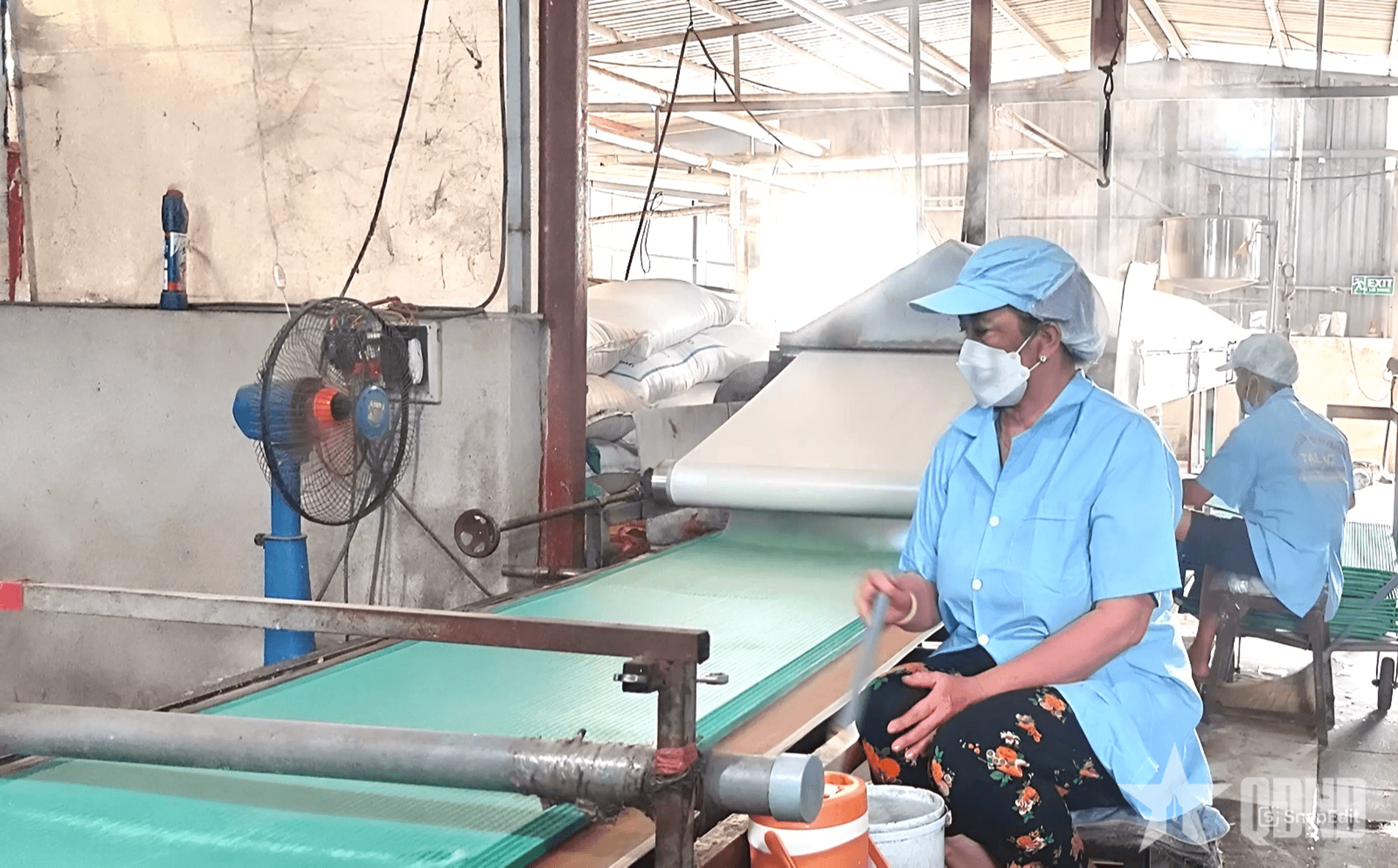 Tết về tại Làng nghề bánh tráng