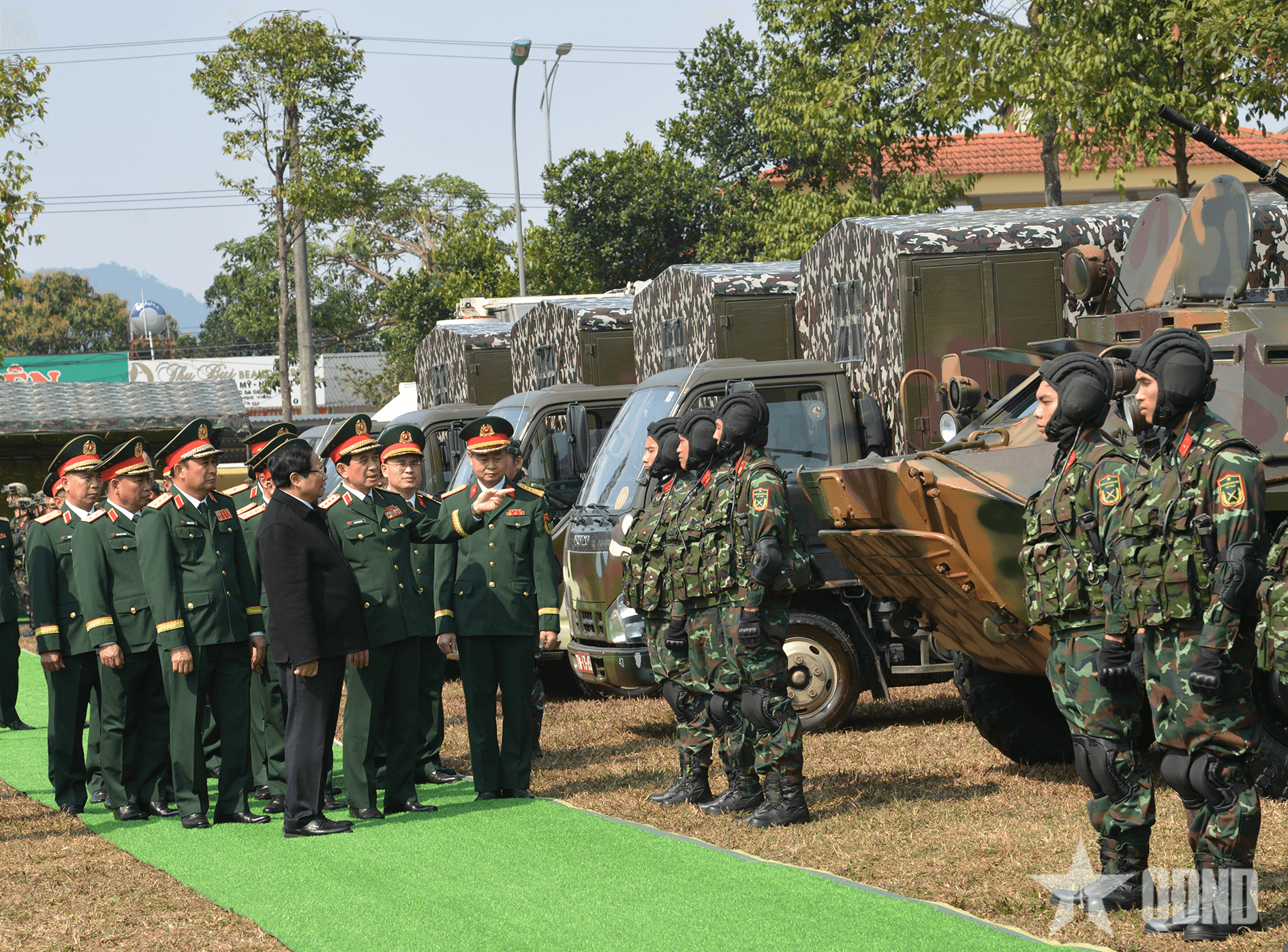 Thủ tướng Phạm Minh Chính thăm, kiểm tra và chúc Tết Lữ đoàn K3 - Tổng cục II